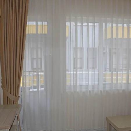 Kleopatra Bavyera 3*