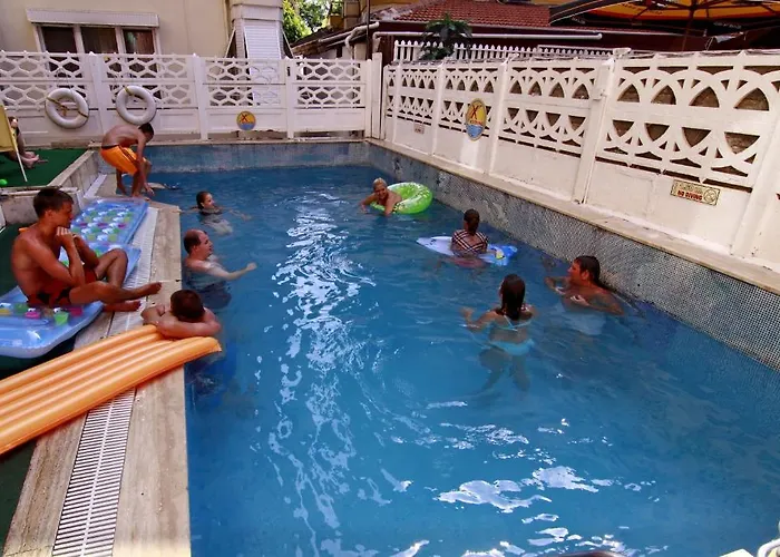Kleopatra Bavyera 3* Alanya