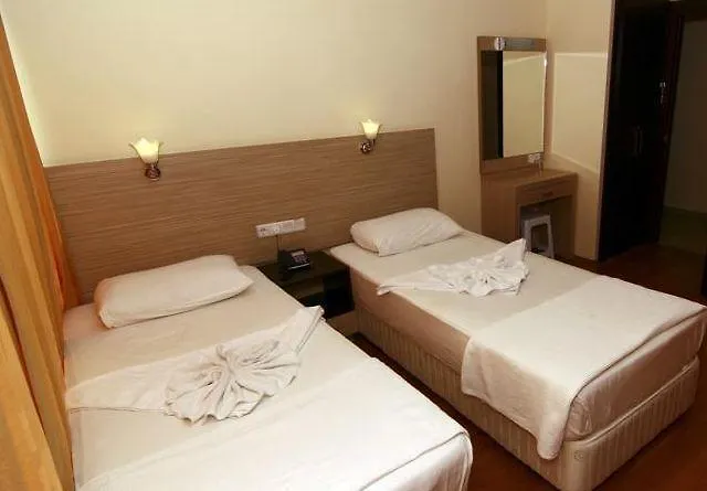 Kleopatra Bavyera 阿拉尼亚